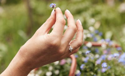 VICTORIA engagement ring