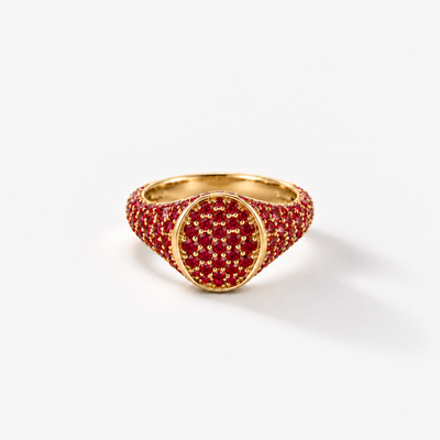 Petite Posh Signet Pinky Ring – Rubin Full Pavé – 18k Gelbgold
