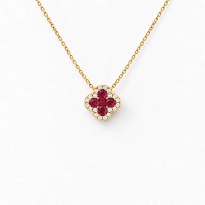 «Legacy of Elegance» Halskette Grande – rote Rubine – gelbgold, beidseitig befestigtes Motiv