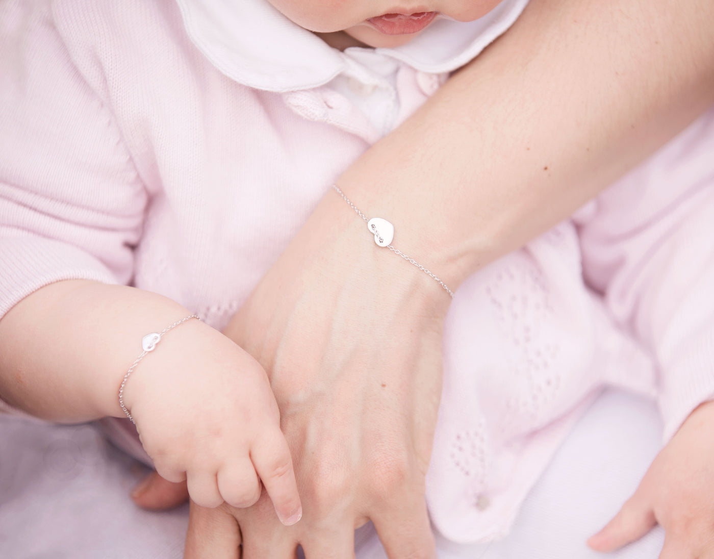 Baby Herz Armkette - reines Roségold oder Gelbgold <br> wächst mit dem Kind mit! - Giselle Jewelry CH - 2
